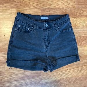High Waisted Levi Shorts In Vintage Blck
